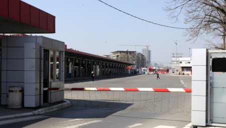 DRAMA na autobuskoj stanici u Beogradu: Rodila sina u toaletu, beba upala u WC šolju