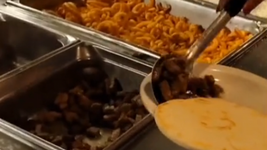 BIO SAM ŽIRANT PRIJATELJU, SAD NEMAM NI ZA HLEB Kad plati tuđi kredit Vladi i njegovoj ženine ostaje ništa