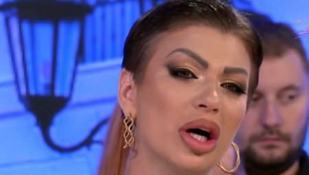 KONZUMIRALA NEDOZVOLJENO U EMISIJI UŽIVO Miljana Kulić prevršila svaku meru, kamere uhvatile kako krišom radi ovo! (VIDEO)