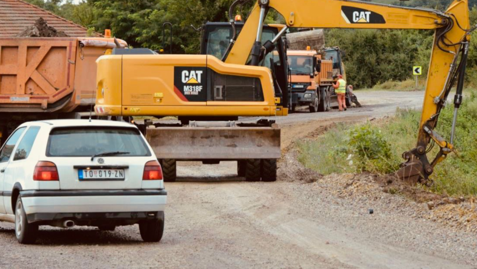 ŠUMADIJA JE DUGO BILA ZAPOSTAVLJENA, SAD VIŠE ULAŽEMO U NJEN RAZVOJ Vesić o novim projektima