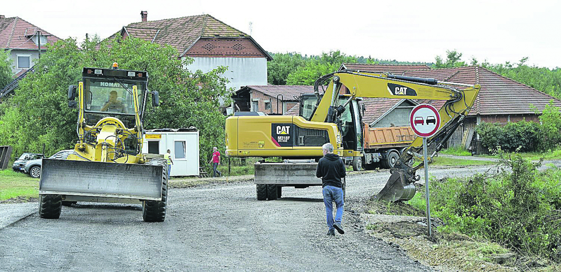 REKONSTRUKCIJA Ministar građevinarstva, saobraćaja i infrastrukture Goran Vesić obišao radove: Šumadija bila zapostavljena, sad je opet u fokusu!