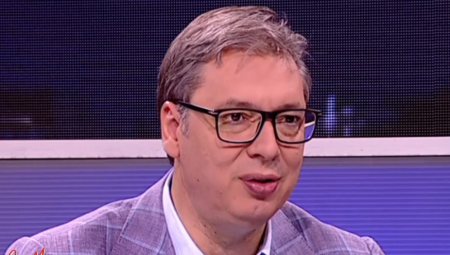 PREDSEDNIK SRBIJE O UDARNIM TEMAMA Vučić u "Ćirilici": Želim da zlatnim slovima u istoriji bude upisano ovih 15 godina