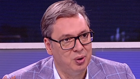 VUČIĆ: Ne pretimo Crnoj Gori, ali neće dobiti ni zahvalnicu od nas jer su priznali nezavisnost dela naše teritorije