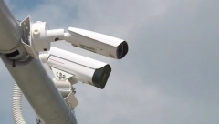 OVO JE TRIK KOJIM NEKI VOZAČI "VARAJU" KAMERU ZA MERENJE BRZINE Policija će teško primetiti, ali postoji jedan problem