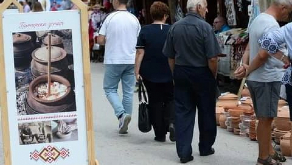 LUDILO U GUČI Saboraše deru alavi ugostitelji, njih "češlja" poreska inspekcija