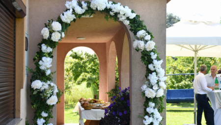 PA DA LI JE OVO NORMALNO?!  Svatovi na jednoj svadbi se šokirali kad im se obratio šef sale: Okrenuli se i OTIŠLI KUĆI!