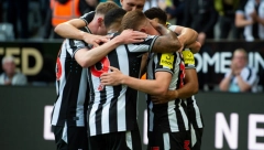 RAPSODIJA NJUKASLA "Svrake" petardirale Aston Vilu