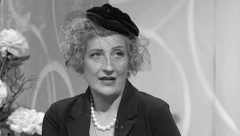 JELENA GOLUBOVIĆ PROGANJALA MUŽA ISIDORE BJELICE? Isplivale šok tvrdnje nakon što je napala književnicu da joj duguje novac