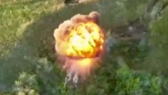 NOVI TENKOVI ĆE SIGURNO IZAZVATI GLAVOBOLJU U KIJEVU Retke ruske oklopne „zveri“ stigle na ratište (VIDEO)