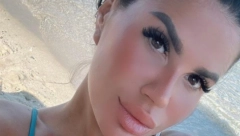 BIVŠA VODITELJKA POKAZALA TRUDNIČKI STOMAK Katarina objavila fotke sa plaže, evo kako izgleda (FOTO)
