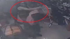 "ŽIVA NEĆEŠ STIĆI KUĆI" Devojku (17) napala žena u centru Obrenovca, tukla je, pretila joj i psovala mrtvo dete
