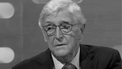 PREMINUO LEGENDARNI VODITELJ Majkl Parkinson bio proglašen za najboljeg
