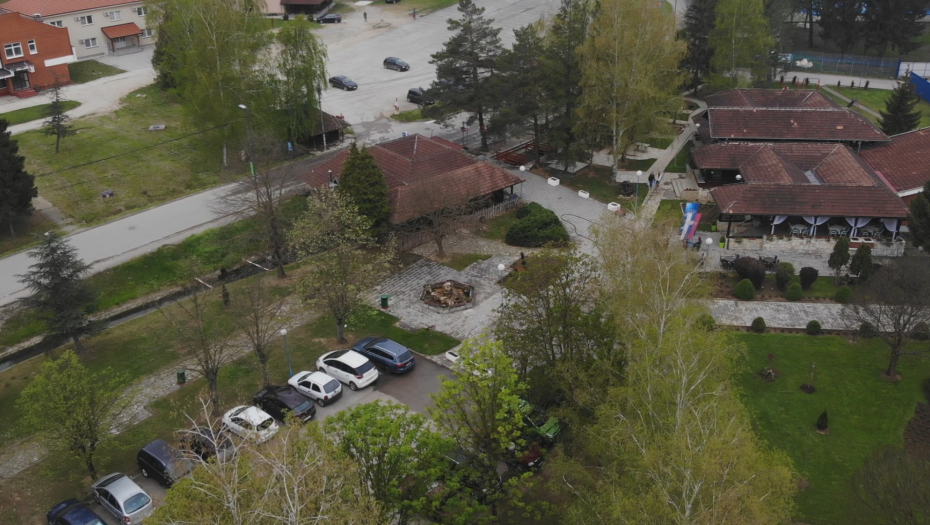 NA SAMO SAT VREMENA OD BEOGRADA CELA KUĆA ZA 30 EVRA Oboleli od reume traže spas u ovoj banji