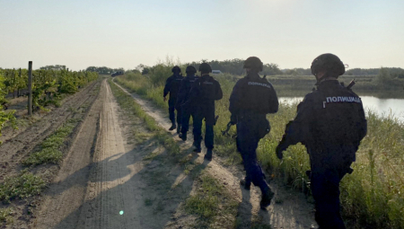KRVAVI OBRAČUN MIGRANATA TRAJAO POLA SATA Steže se obruč oko aktera pucnjave