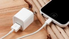 AKO IMATE OVU MARKU PUNJAČA, OPREZ! Izdato upozorenje - moguć i strujni udar