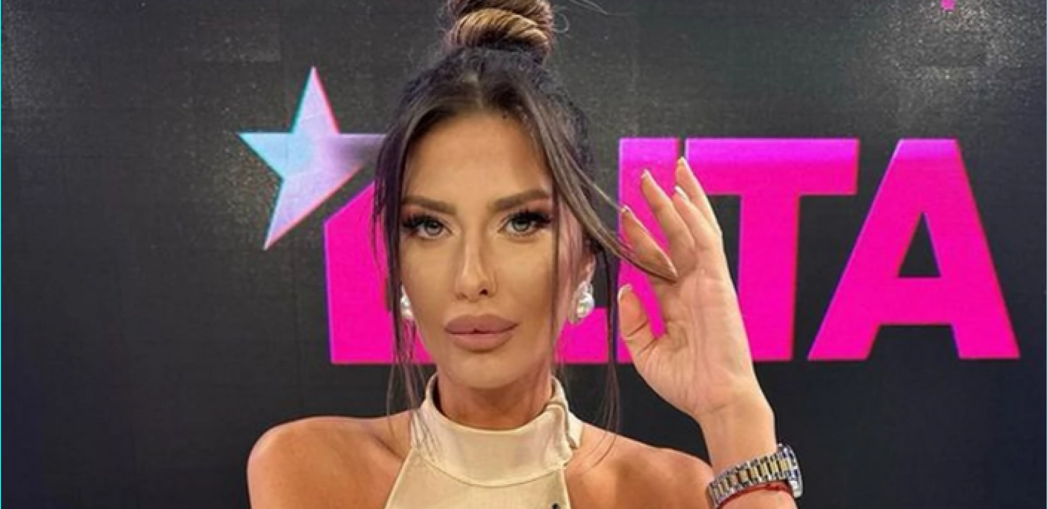 VODITELJKA POTVRDILA DA DOLAZI NA MESTO DUŠICE JAKOVLJEVIĆ Ana Radulović se oglasila za Alo!, ovako se zahvalila čelnicima Pinka i to javno!