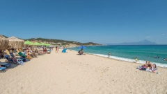 ŽENI NA LETOVANJU PROPELER OTKINUO NOGU! Lekari šokirani:"Dosta je iskrvarila, čudo je da je živa"