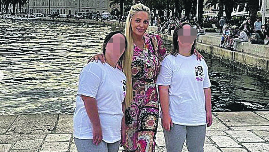 ISTERAO DECU S POSEBNIM POTREBAMA Influenserku u Budvi vlasnik broda vređao i oterao s plaže