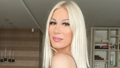 NAŠA PEVAČICA ŽIVELA U TROŠNOJ KUĆI ISPOD MOSTA Zbog siromaštva je odrasla u Zvečanskoj, a danas uživa u suvom luksuzu