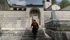 KAD NAS NAPADAJU KAO SRBE, MORAMO SE BRANITI KAO SRBI! Žestok odgovor Saveza Srba iz CG Milovom DPS-u povodom prikazivanja filma