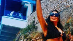 NAŠA PEVAČICA RODILA SINA SA 16 GODINA, PA DOŽIVELA TRAGEDIJU: "Išla sam kroz selo i na sav glas vrištala i plakala, mislila sam da neću preživeti"