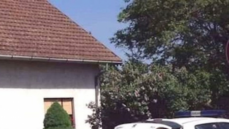 OVAKO JE OGREV NAJJEFTINIJI Fotografija policijskog automobila iz Srbije hit je u regionu, odmah ćete videti zašto