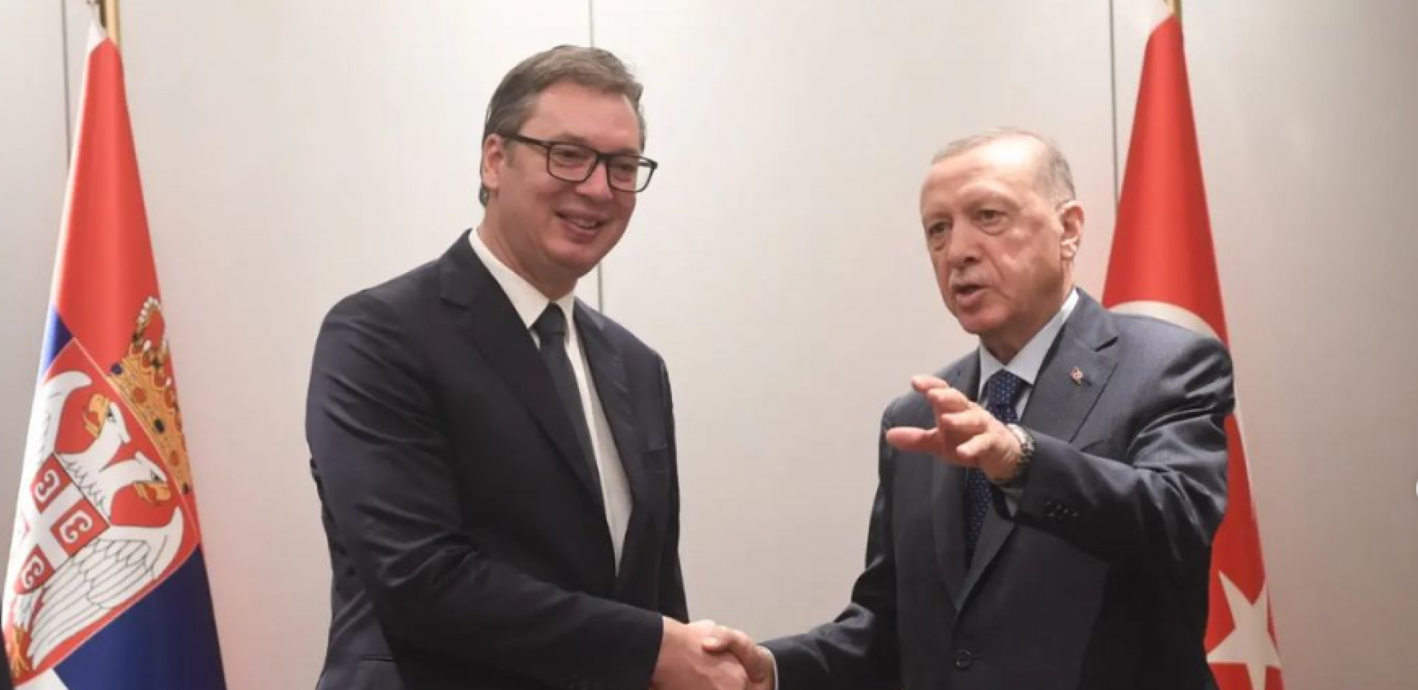 VAŽAN I OTVOREN SUSRET VUČIĆA I ERODGANA "Razgovarali smo o važnosti očuvanja mira i stabilnosti u regionu" (FOTO)