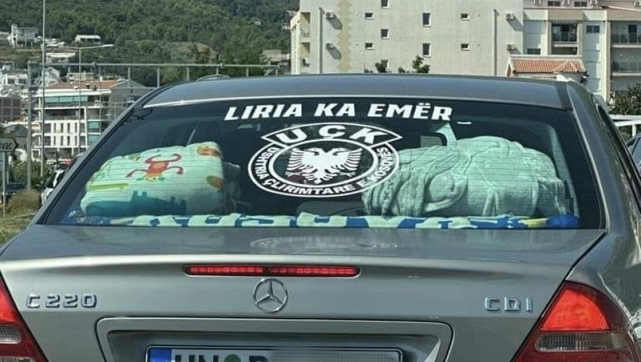 NALEPIO UĆK OZNAKU NA AUTU I VOZIO CRNOGORSKIM PUTEVIMA: Provokacija prošla bez kazne! (FOTO)