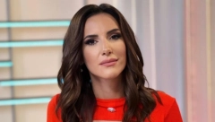 SKINULA SE VODITELJKA RTS-A Pokazala čime raspolože u minijaturnom bikiniju, javnost ne prestaje da komentariše! (FOTO)