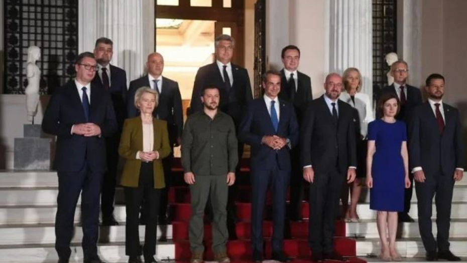KURTI SE IZ ATINE VRATIO "PRAZNIH ŠAKA" Analitičari saglasni: Ekstremna politika prošla bez podrške!