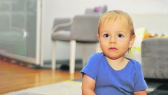 ISTORIJSKI TRENUTAK Najskuplji lek na svetu za lečenje SMA juče dat u Tiršovoj Mali Lav je bio hrabar i nasmejan!
