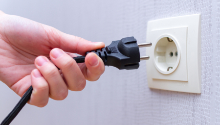 JEDNOSTAVNI NAČINI ZA ŠTEDNJU STRUJE Gasite ove uređaje i račun će biti znatno manji