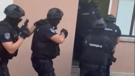 Oglasila se Poreska uprava nakon što su uhapšeni njihovi inspektori
