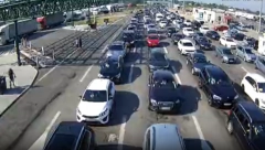 OGROMNE GUŽVE NA GRANICAMA Saznajte gde je najprohodnije pomoću ove tri stvari