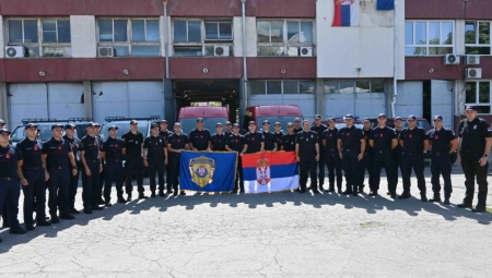 SRPSKI VATROGASCI KRENULI PUT GRČKE Još jednom priskaču u pomoć i idu u žarište požara (FOTO)