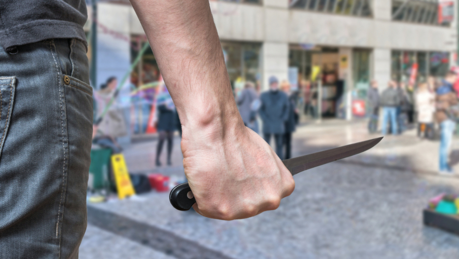 SRBIN IZBO MLADIĆA U SLOVAČKOJ! Nakon svađe mu zario kuhinjski nož u grudi