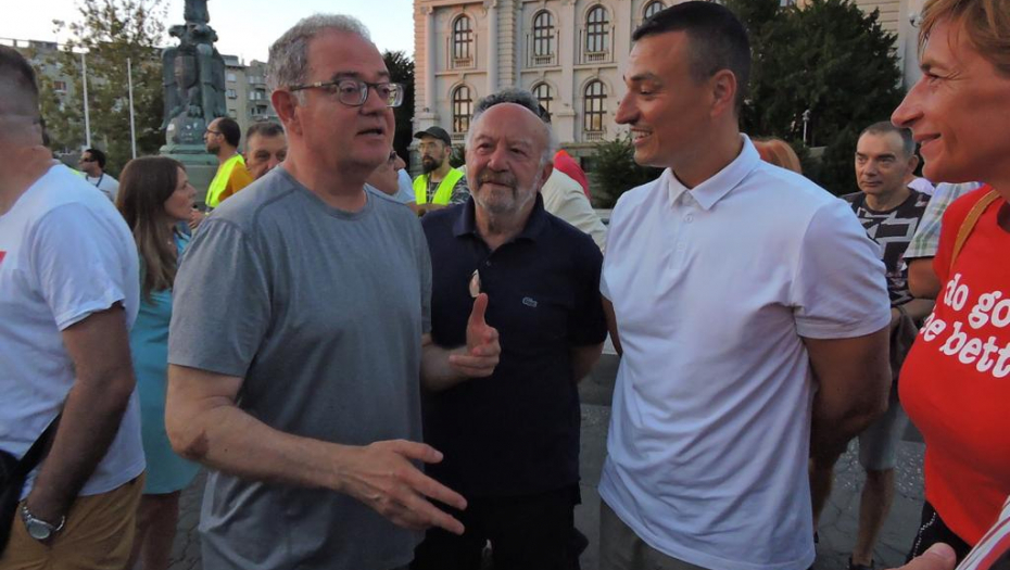 NOVA S SLUČAJNO OTKRILA DA SU TAČNE VUČIĆEVE REČI "Opozicija protestuje zbog izbornih uslova"