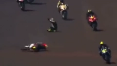 POGINULA DVOJICA MOTOCIKLISTA Strašna tragedija na stazi, ledi se krv u žilama (UZNEMIRUJUĆI VIDEO)