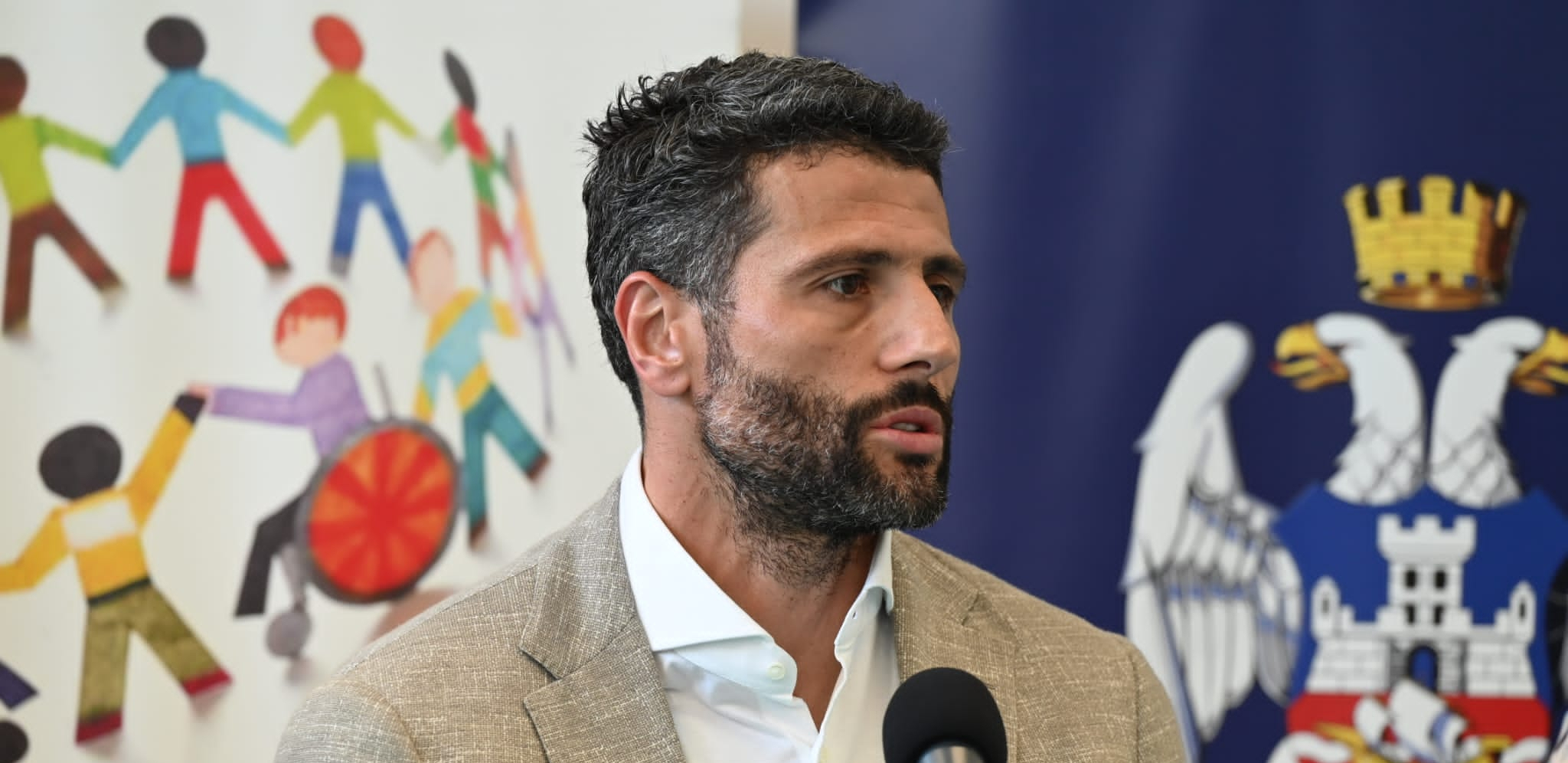 MODERAN PROSTOR ZA PONOS CELE SRBIJE Šapić otvorio sportsku halu i novoizgrađeni Centar za smeštaj dece i omladine ometene u razvoju (FOTO))