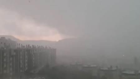 U SEKUNDI JE NASTAO MRKLI MRAK Apokalištični prizori iz Italije, za 20 minuta se desio i potpuni potop