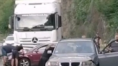 PRVI SNIMCI STRAŠNE NESREĆE KOD UŽICA Na putu je haos, ima policije (VIDEO)