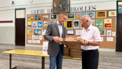 Martinović u Preševu đacima uoči početka školske godine dao pribor i laptopove
