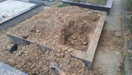 SRAMOTA! OSKRNAVLJENI GROBOVI NA PRAVOSLAVNOM GROBLJU Počinioci su ovo ostavili za sobom (FOTO)