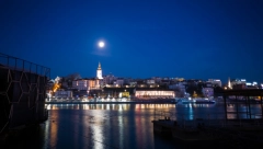 PLAVI SUPERMESEC VEČERAS NAD BEOGRADOM Izašao je baš sada, ne propustite ovu retku pojavu