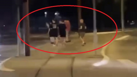 DECA U BEOGRADU SKAČU LJUDIMA POD KOLA Osvanuli snimci, strašno je šta tek rade posle!