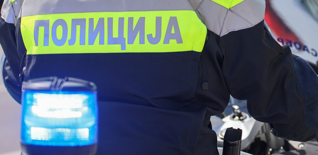 NAPIO SE KAO LETVA, PA SEO ZA VOLAN MOTOKULTIVATORA Policija ga zaustavila, a on naduvao 2.2 promila alkohola