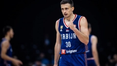 BOG NA NEBU, AVRAM NA PLEJU Avramović je oduševio čitavu naciju, postao pravi heroj, a njegovi drugari iz Gimnazije otkrivaju detalje o junaku Srbije