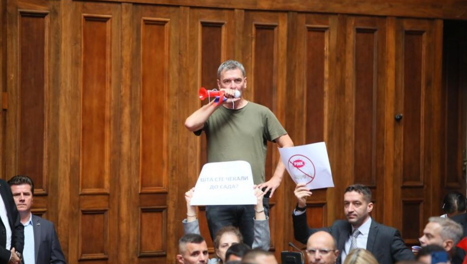 "ZAJEDNO" POSTALO "ODVOJENO" Zelenović ih izbacio iz kuće, Ćuta izgoreo, totalni raspad opozicije: Napuštamo sve!
