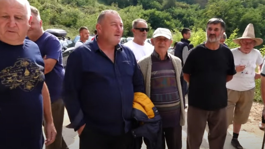 NAROD IH NE ŽELI! U Ovčarsko-kablarskoj klisuri građani oterali lažne ekologe