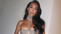 SVETLUCAVO I GLAMUROZNO Nov autfit Kim Kardašijan zapalio društvene mreže, u ovaj detalj su svi gledali